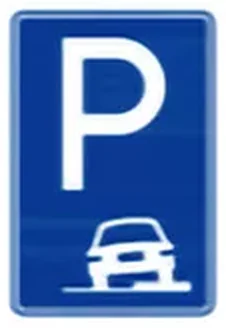 Park yeri (yarı kaldırım üzerine dik park) levhası (P-3c)